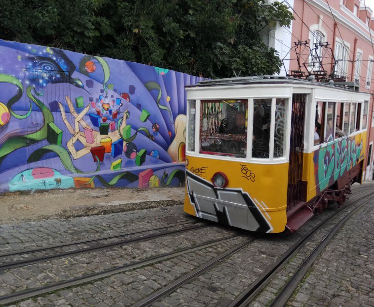 Tour de los Graffiti Lisboa