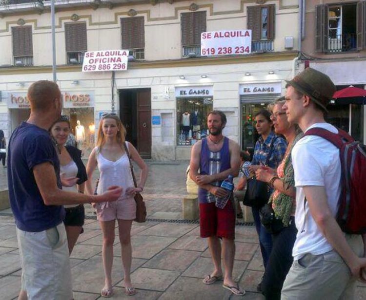 Malaga free tour sunset