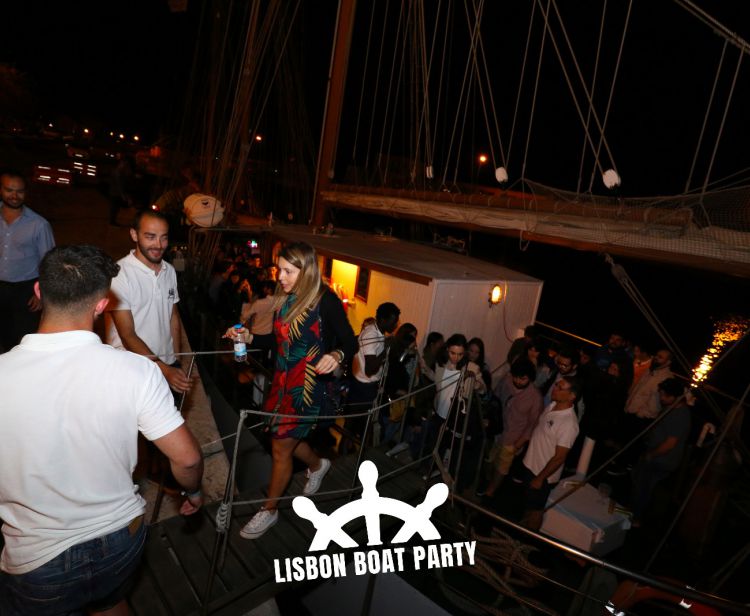 Migliore Booze Cruise Lisbon